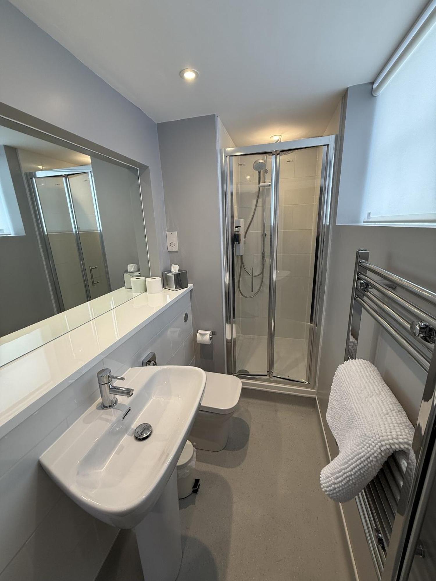 Blue Boar Hotel Maldon Room photo